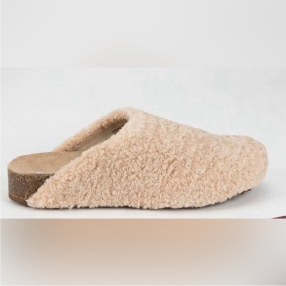 Steve Madden Vessel Plush Clog Slip On, Various Sizes NIB - Picture 3 of 4